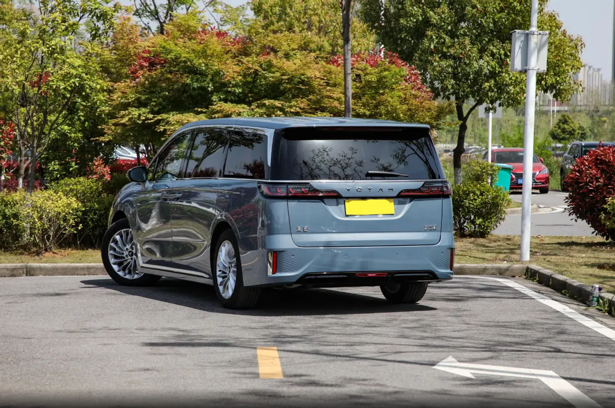 又一豪华MPV即将上市，搭载L2级辅助驾驶，车长超5.3米，梦想家插图3