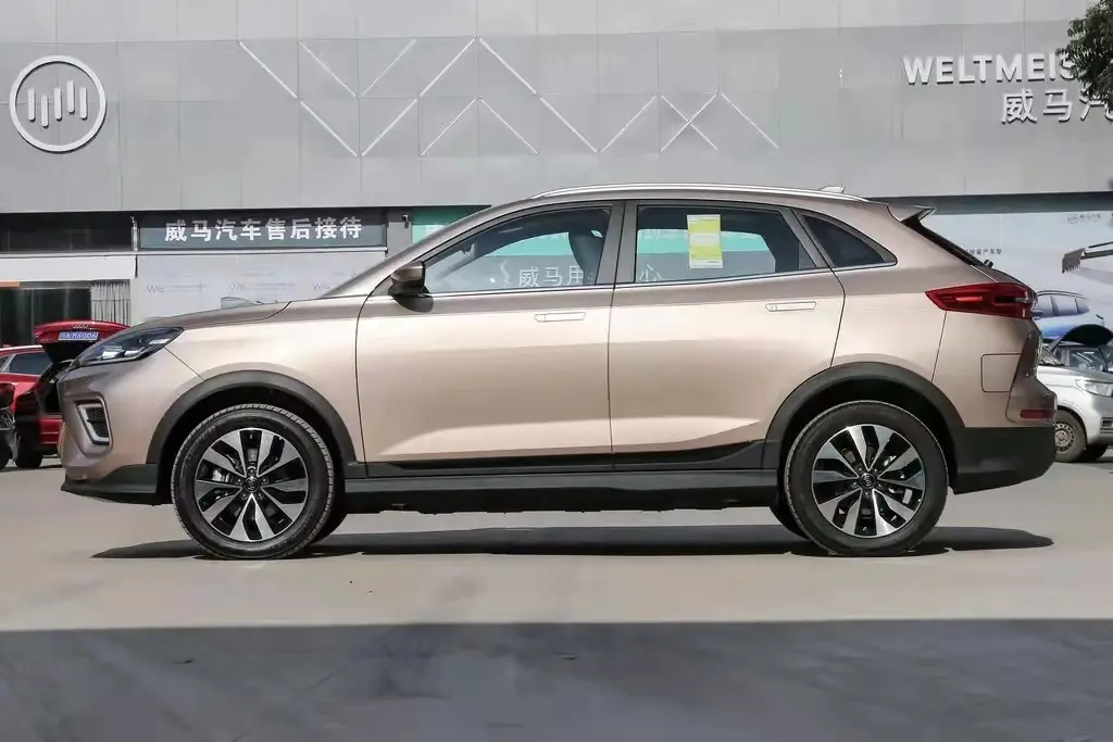 威马EX5：紧凑型SUV，纯电续航里程403km，空间讨喜，适合家用插图1