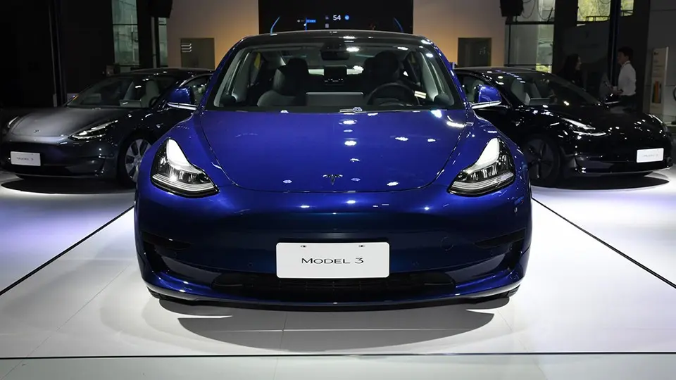 Model 3：销售说保险涨3百，车主说多1千，信谁？插图