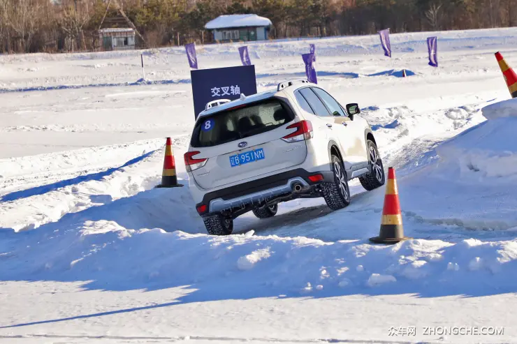 抓住冬天的尾巴 2022款FORESTER森林人冰雪试驾插图18