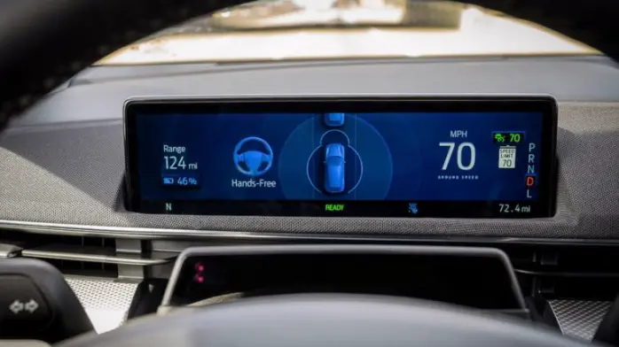 福特版的FSD终于降临，车主在高速公路上真能解放双手？插图2