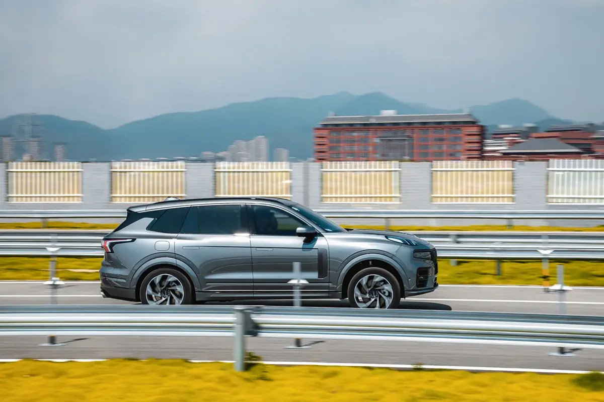 摩卡DHT-PHEV对比领克09PHEV、岚图FREE、问界M5，插混谁更实用？插图4