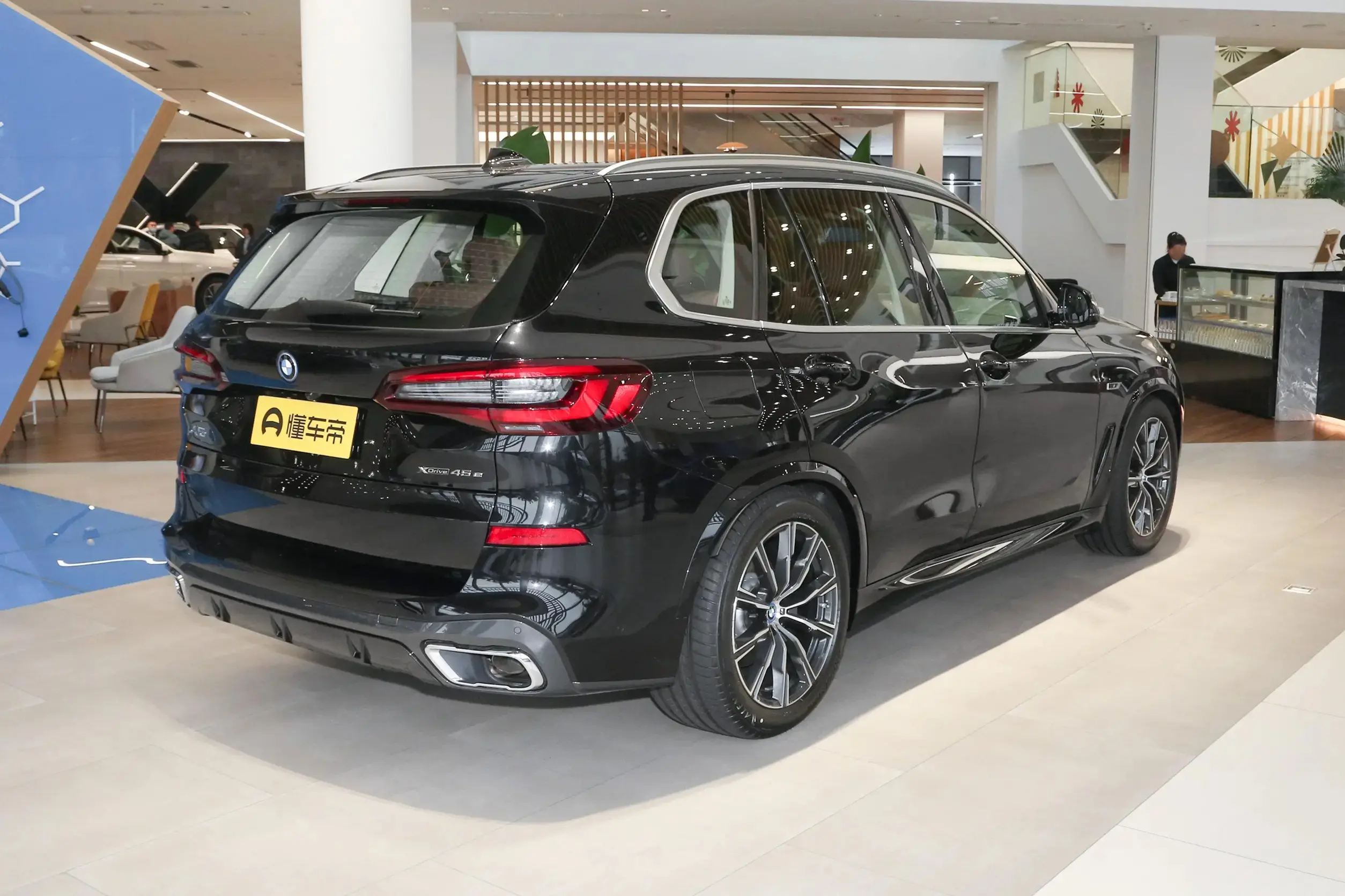 宝马X5 PHEV，NEDC综合油耗2.2L_100km，养车省心插图7