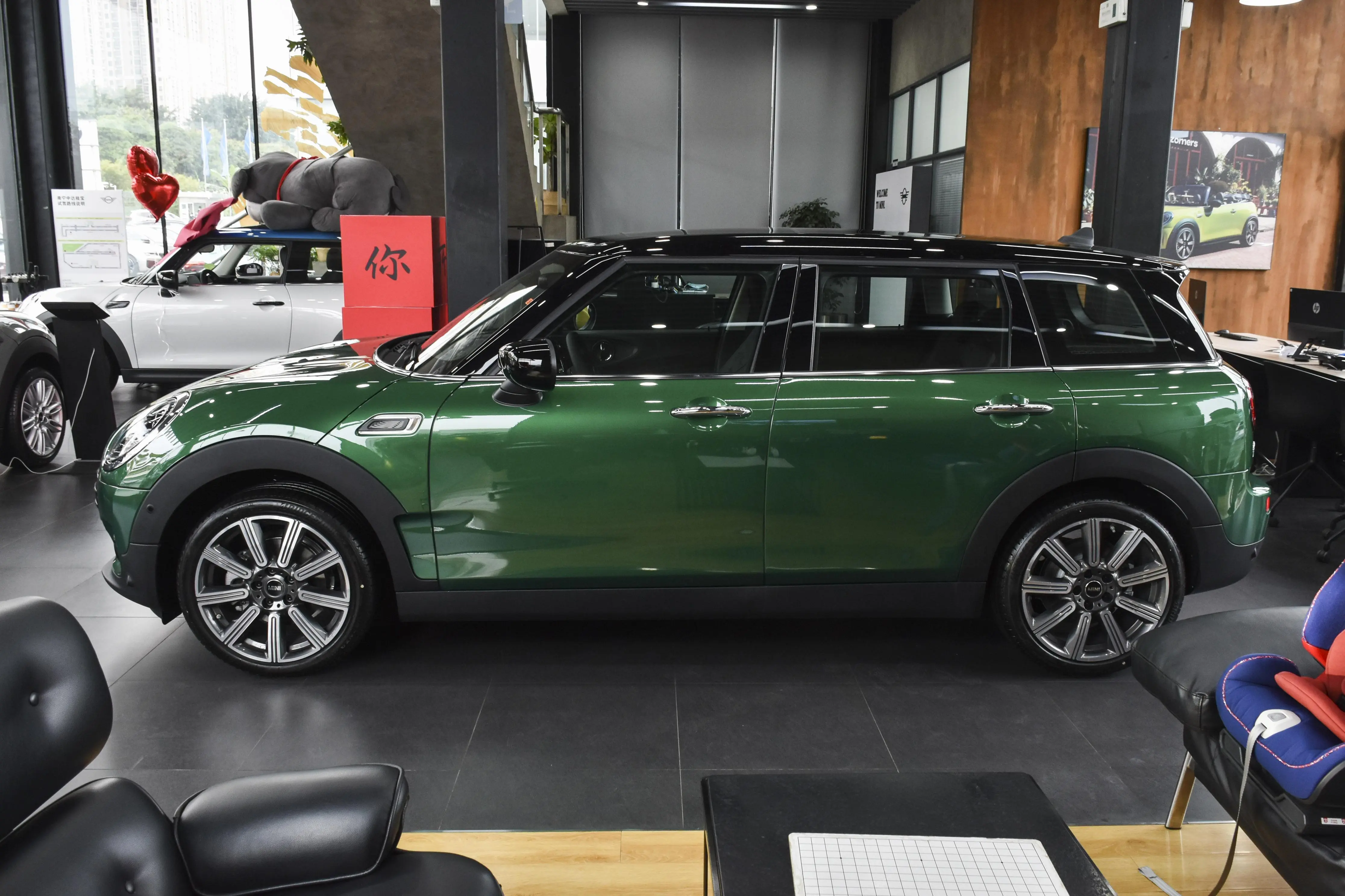 30万左右预算考虑个性化车型，MINI CLUBMAN表现如何插图1