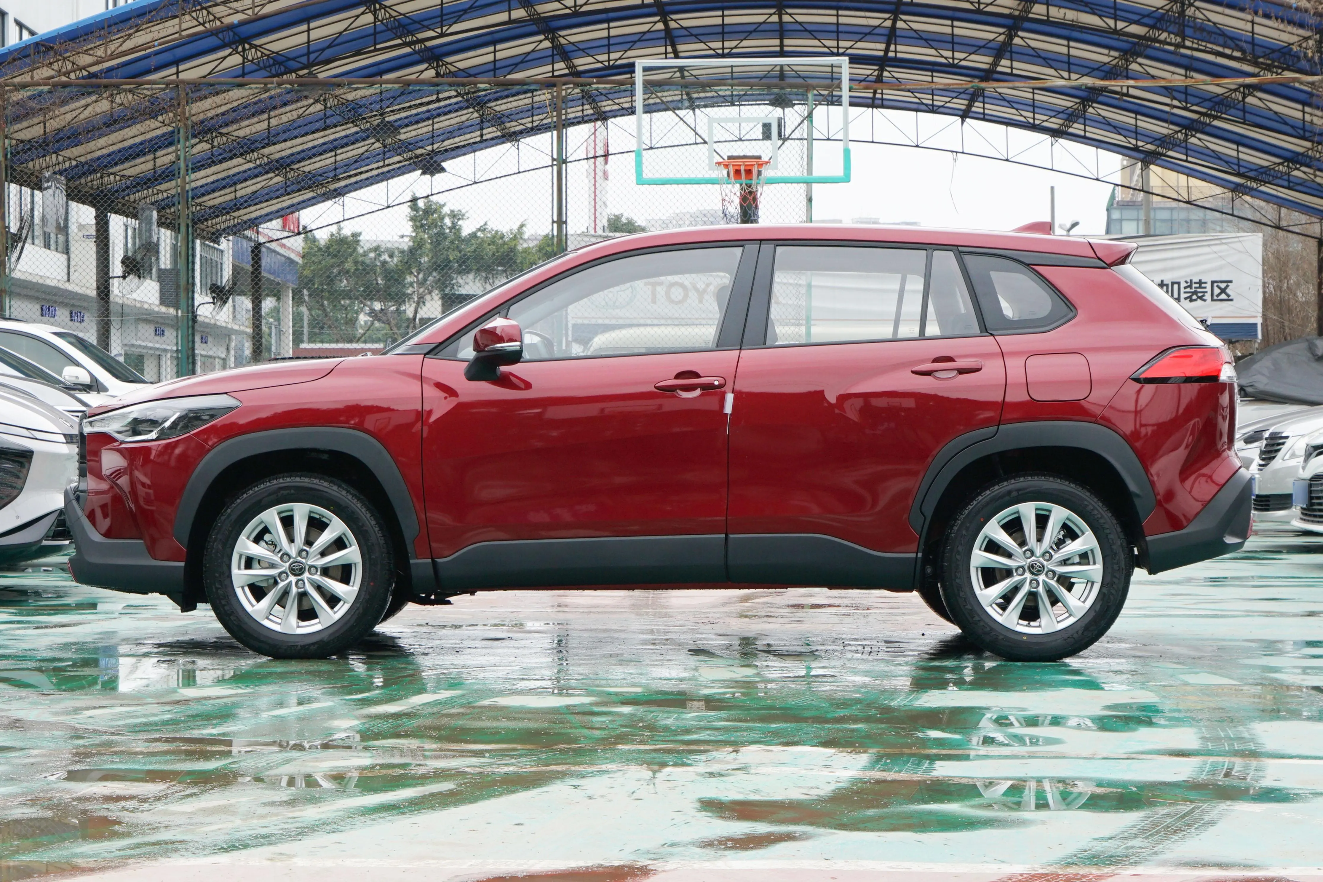 全系搭载2.0L，空间满足家用，外观与RAV4荣放相似，售12.98万起插图1