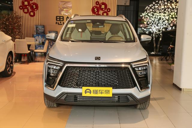 售10.69万元起，搭载1.5T发动机，思皓X6新车型上市
