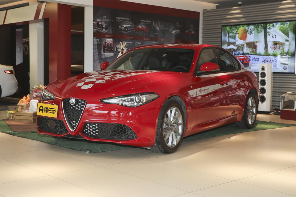 Giulia2T油耗多少,阿尔法·罗密欧Giulia油耗2T真实油耗