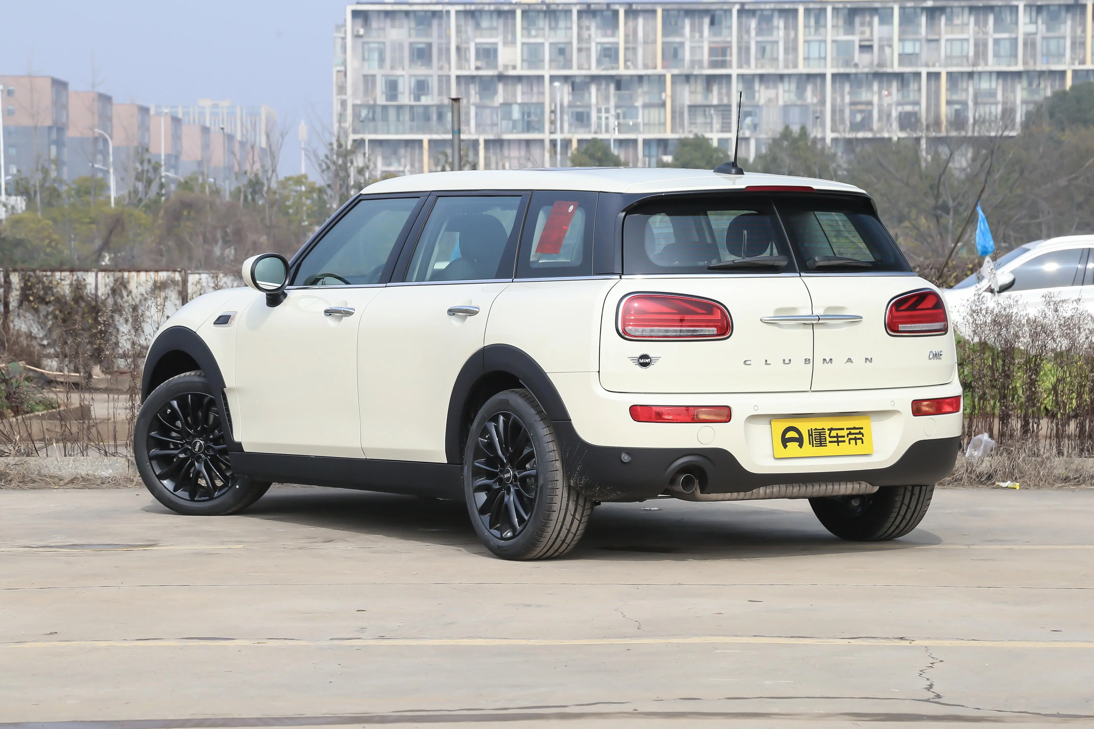 测评MINI CLUBMAN，娇气外观，动力匮乏插图1