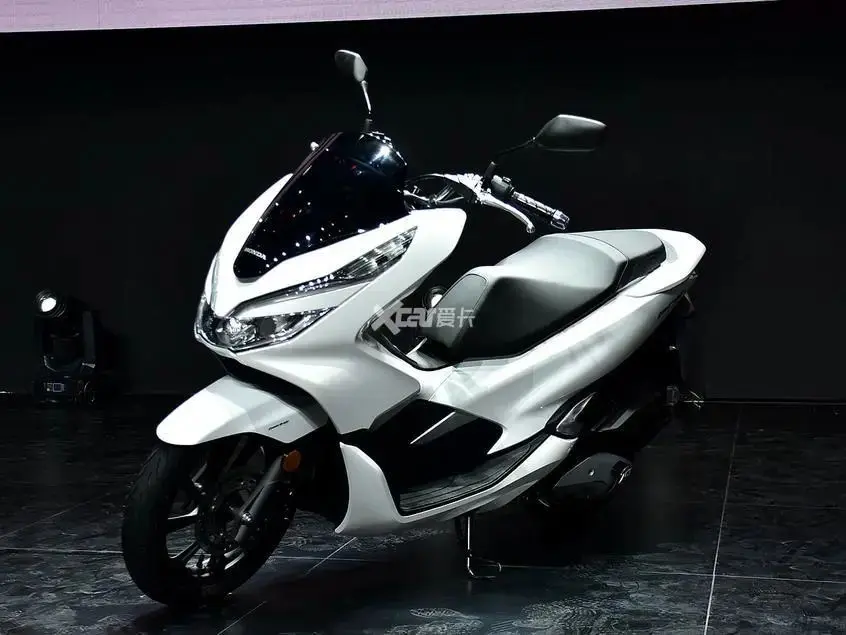 试驾yamaha Nmax155 卖的比本田pcx还便宜的进口踏板 元 懂车帝