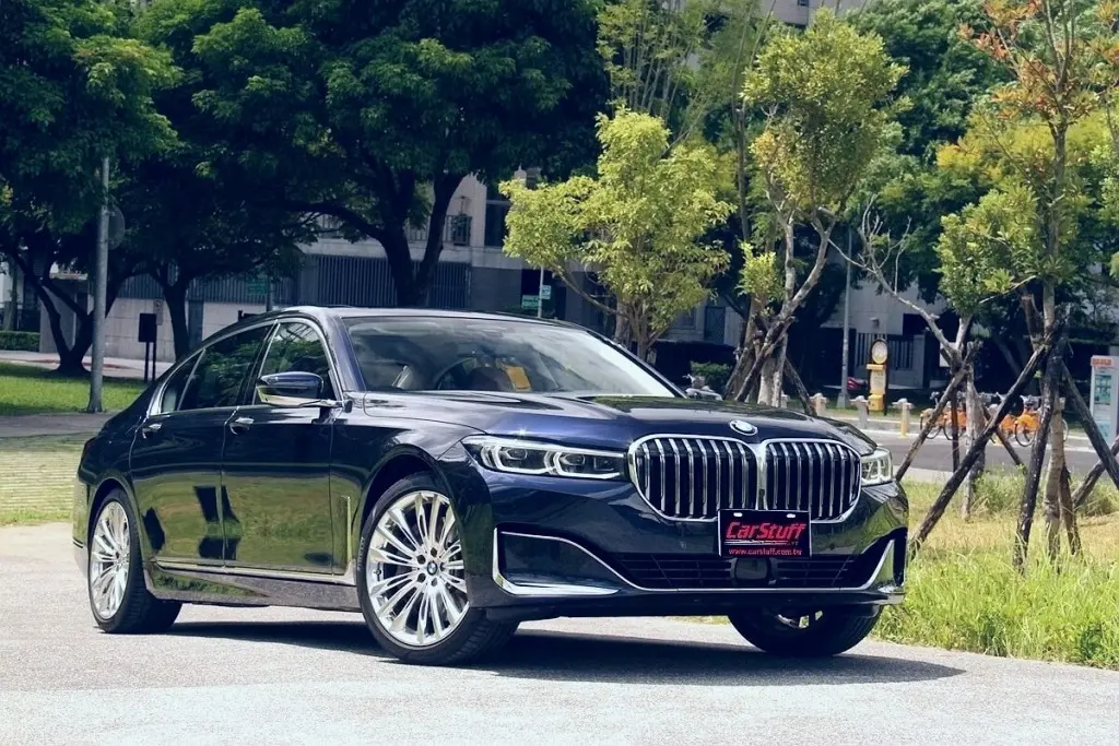 Bmw 750li Xdrive试驾体验 柔和与凶猛并存 懂车帝