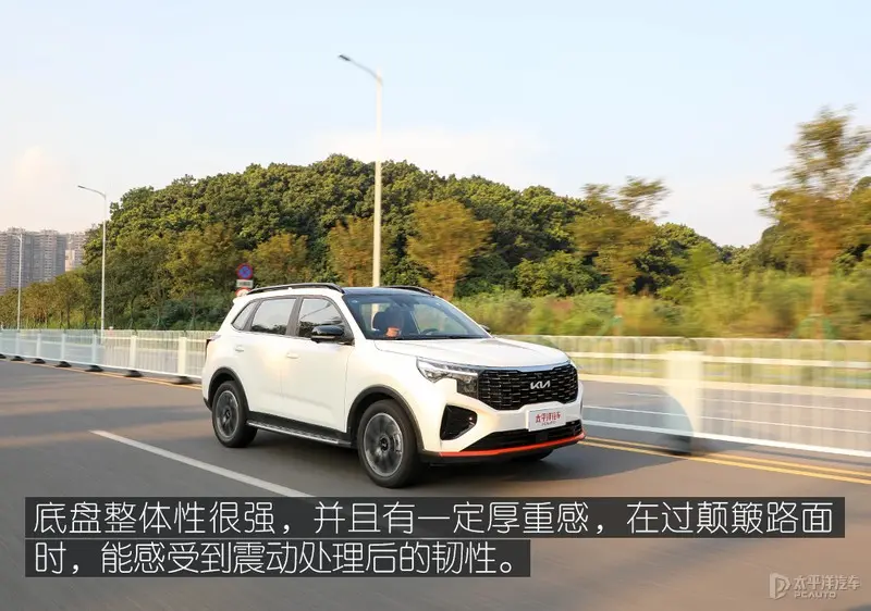 尺寸接近CR-V，颜值帅过RAV4，国产价格就能买！这辆合资有多值？插图7