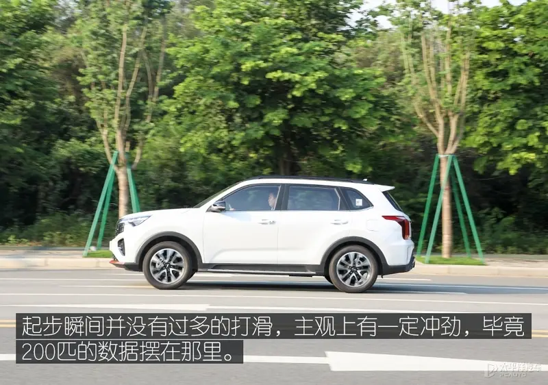 尺寸接近CR-V，颜值帅过RAV4，国产价格就能买！这辆合资有多值？插图11