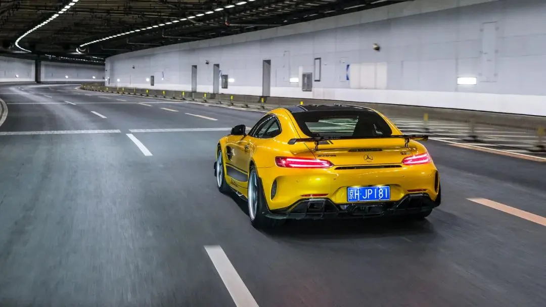 梦想照进现实有多神奇 暗夜精灵AMG GT R PRO与我相爱相杀插图10