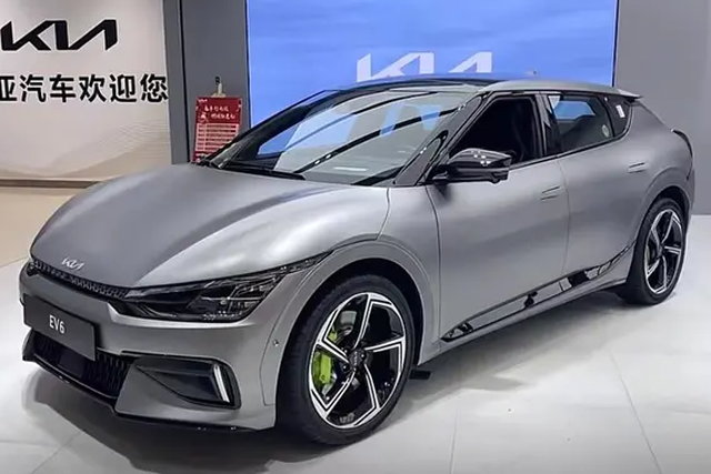 能否逆袭成功？起亚EV6 GT进口到店，最大续航550KM，还能3.5S破百